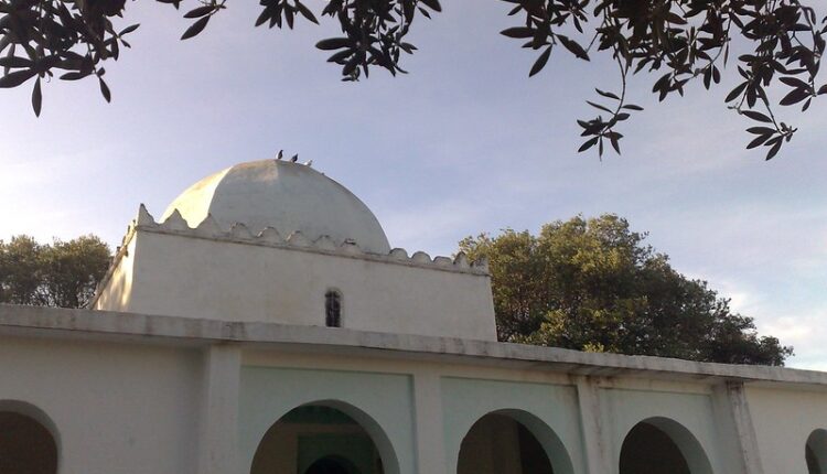 ضريح سيدي احساين