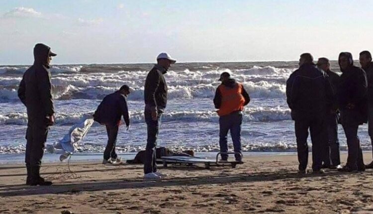 شاب ثلاثيني يلقى حتفه غرقاً بشاطئ مرتيل في ظروف غامضة