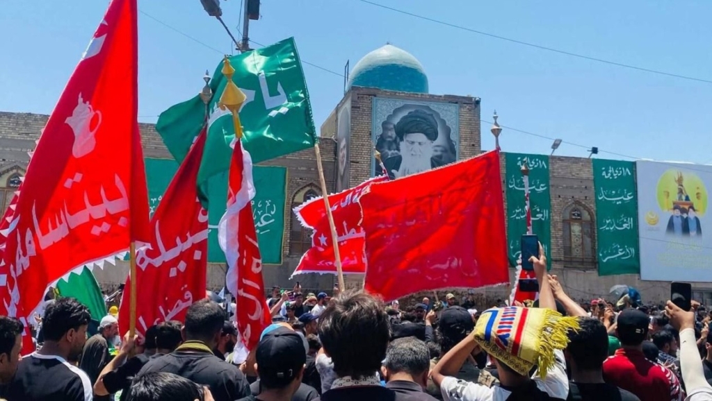 احتشد آلاف الإيرانيين في العاصمة احتشد آلاف الإيرانيين في العاصمة