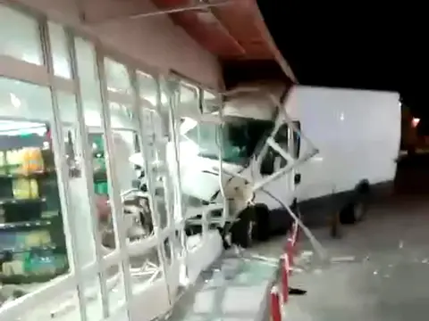 حادثة سير مروعة حادثة سير مروعة