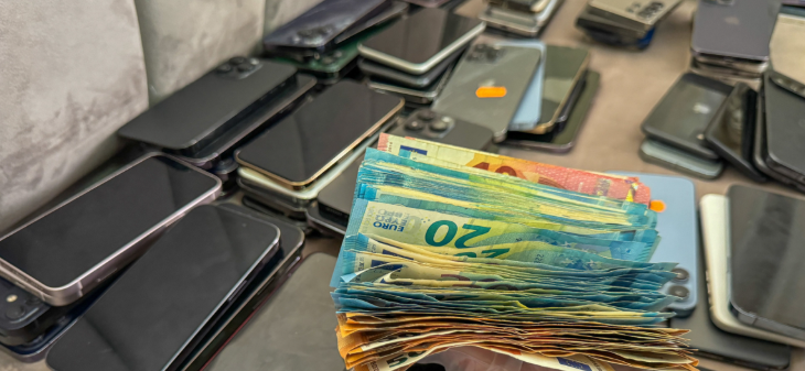 سرقة وتهريب الهواتف المحمولة سرقة وتهريب الهواتف المحمولة