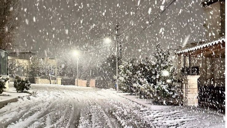 أمطار وثلوج تعم أمطار وثلوج تعم