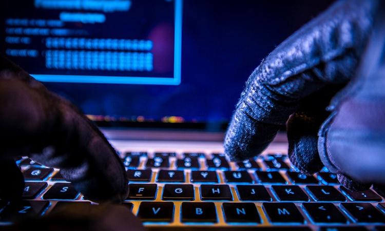 النصب الإلكتروني واستهداف الأنظمة النصب الإلكتروني واستهداف الأنظمة